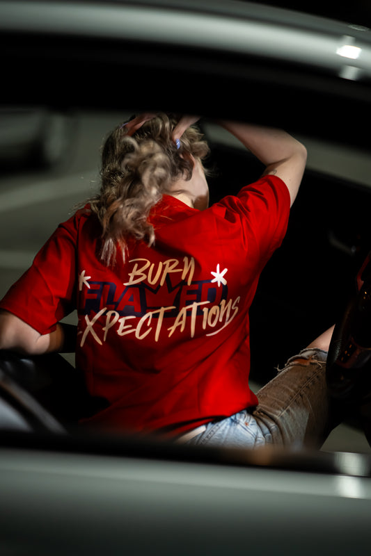 BURN EXPECTATIONS REGULAR TEE