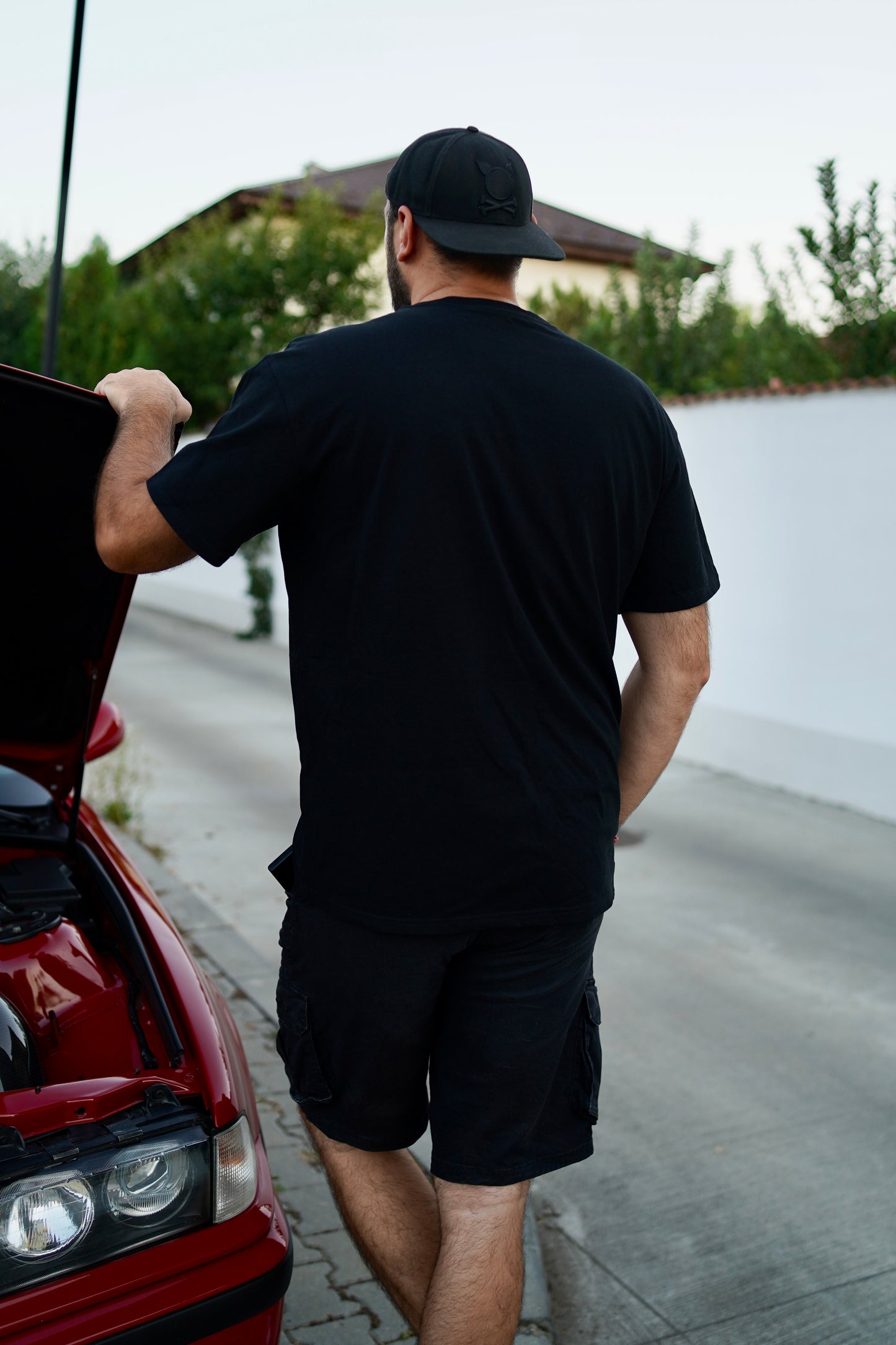 BLACK FADED TEE